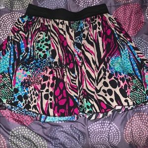 Super stylish and comfy skirt!